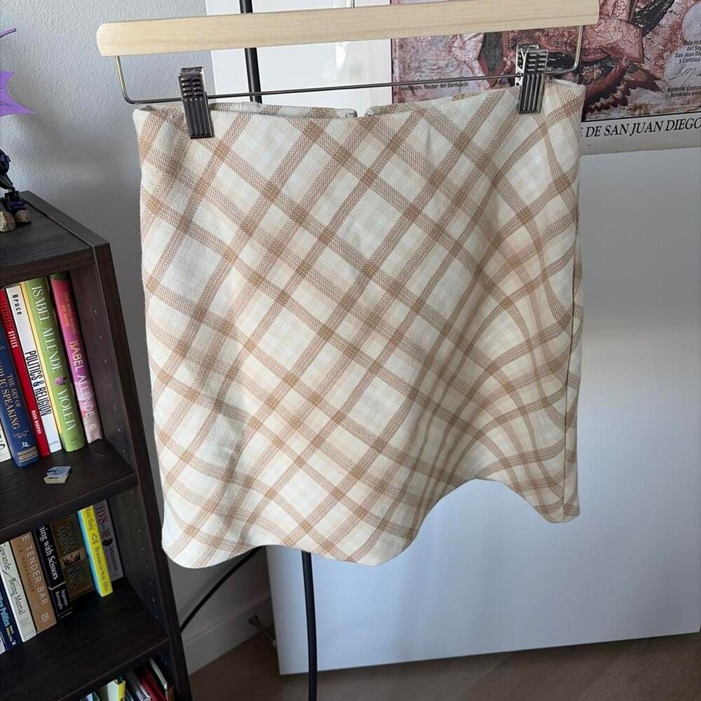 Wilfred Aritzia Plaid Mini Skirt Womens Size 6 Beige Check